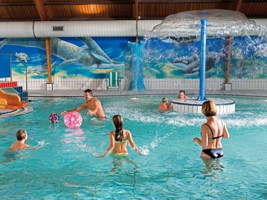 Zwembad Bij Landal Campings